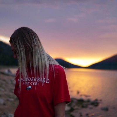 Profile Picture of Azalea Jones (@azalea_jones) on Twitter