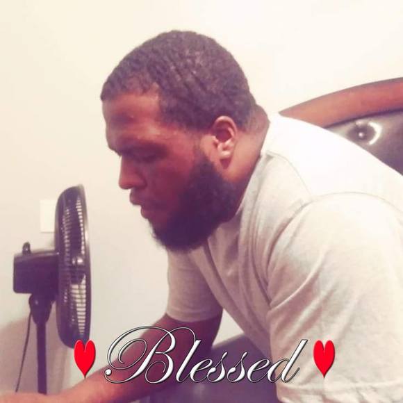 Profile Picture of Noel Wilson (@noelbell225) on Poshmark