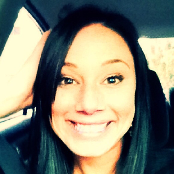 Profile Picture of Kim Krupinski (@kim9gym) on Poshmark