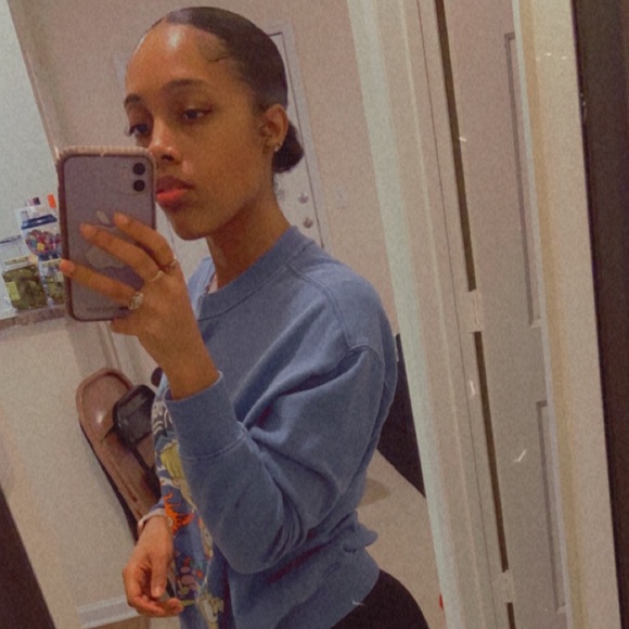 Profile Picture of Lakeisha Thorpe (@keishat123) on Poshmark
