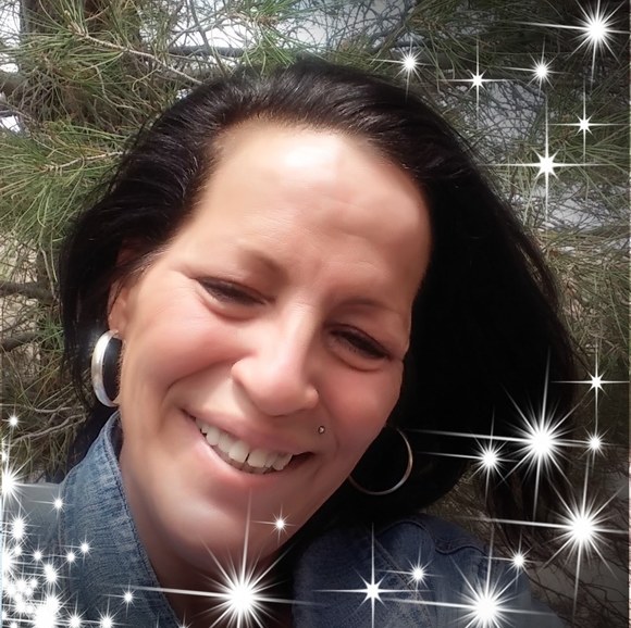 Profile Picture of Tracy Rengert (@tracylynn51) on Poshmark