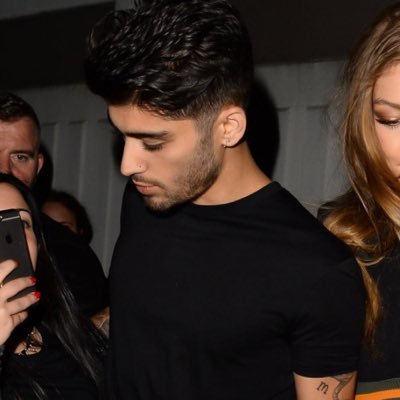 Profile Picture of Niklaus (@amazememalik) on Twitter