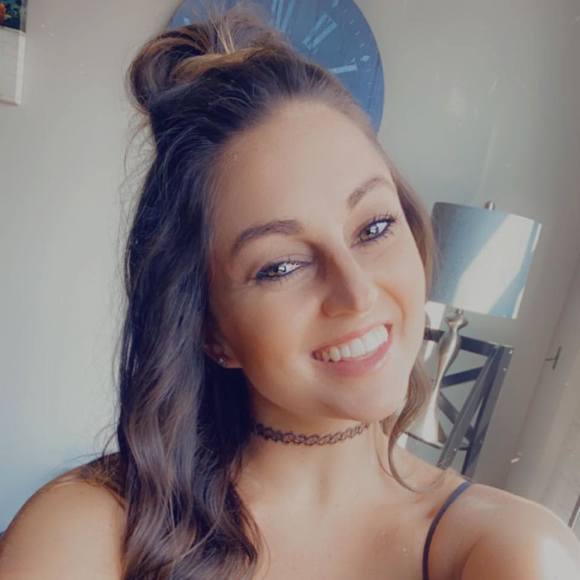 Profile Picture of Heather Bergfeld (@hbergfeld) on Poshmark