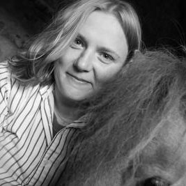 Profile Picture of Jodie Weaver (@jodieweaver33) on Twitter