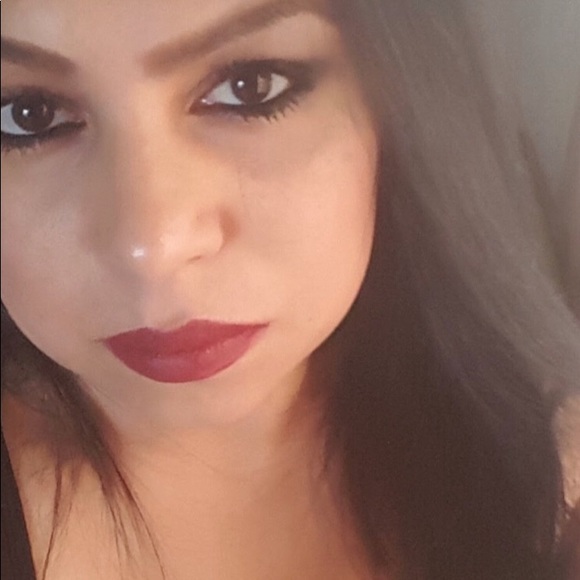 Profile Picture of Erica Posadas (@p054d45) on Poshmark