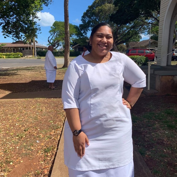 Profile Picture of Folasa Faaitu (@folasa09) on Poshmark