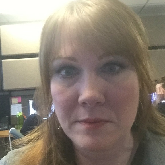 Profile Picture of Jennifer Higgins (@jmkrukow) on Poshmark