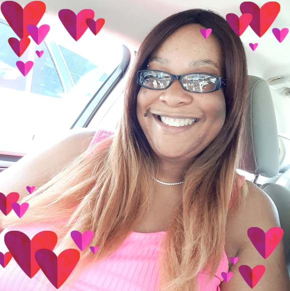 Profile Picture of Phyllis Phillips (@phyllisphill100) on Poshmark