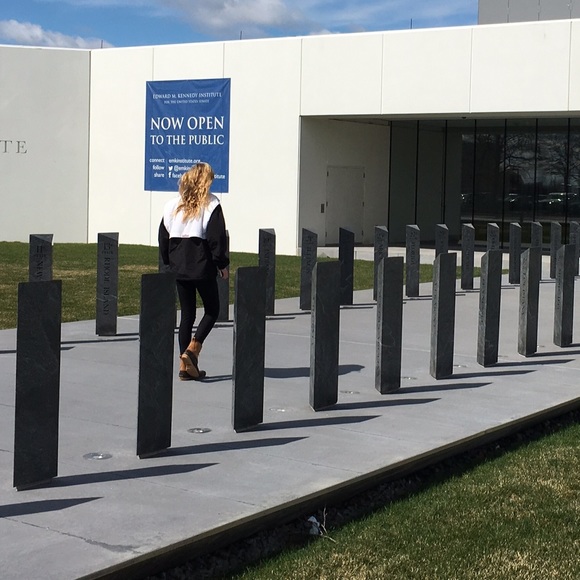 Profile Picture of Charlotte Plumpton (@charlotteanne13) on Poshmark