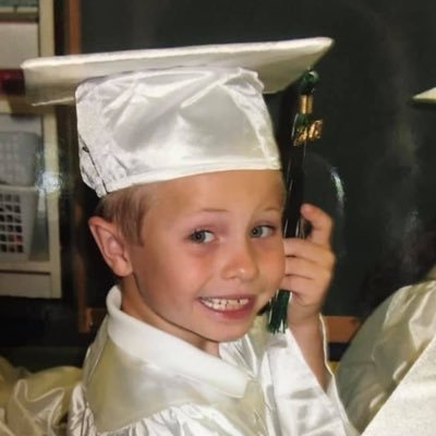 Profile Picture of Peyton Davis (@pdavis2323) on Twitter