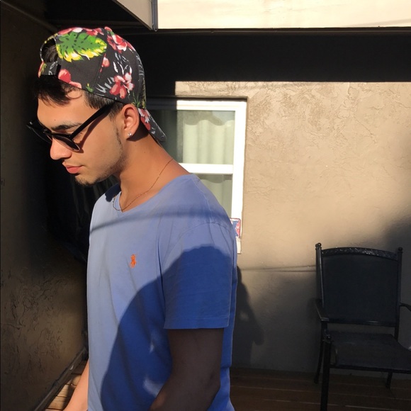 Profile Picture of Joshua Olivero (@josshh_420) on Poshmark