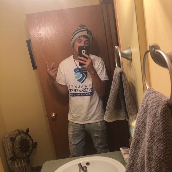 Profile Picture of Andrew Coppage (@andrew_coppage) on Poshmark