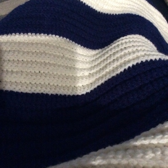 Profile Picture of Sandy Steighner (@slr21908) on Poshmark