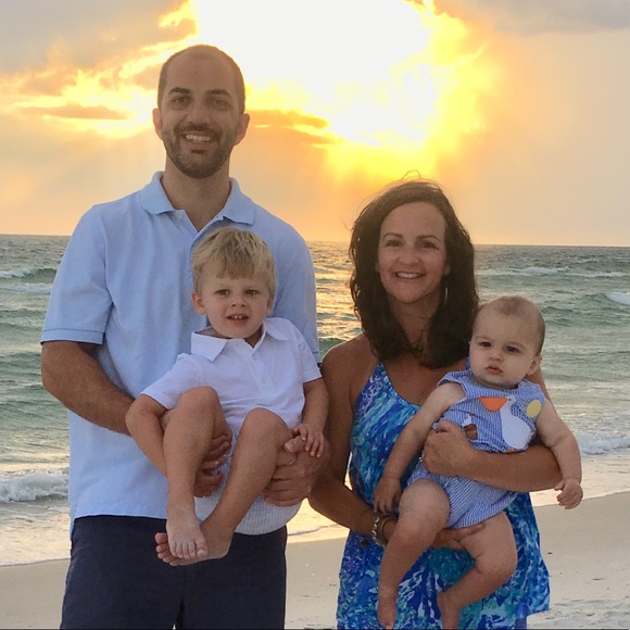 Profile Picture of Sarah Skaff (@sbskaff) on Poshmark