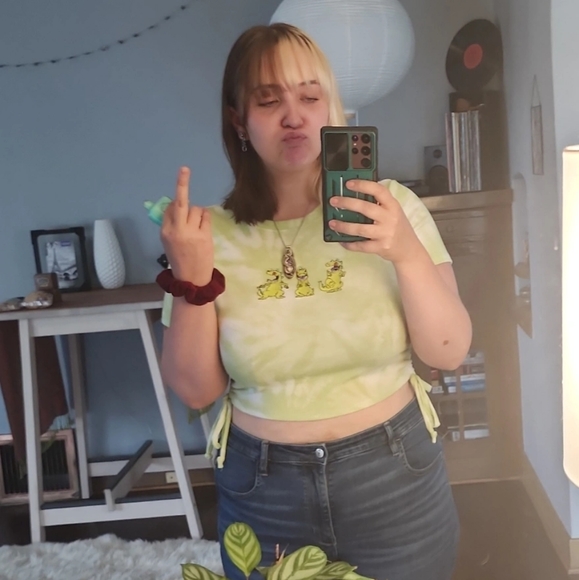 Profile Picture of Emma Griepp (@gizmoegriepp) on Poshmark