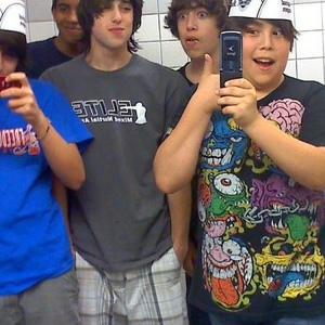 Profile Picture of Emanuel Barron (@killmenowpls) on Myspace