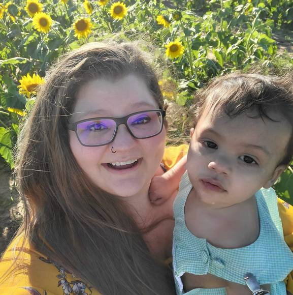 Profile Picture of Amber Hayes (@camogirl011) on Poshmark