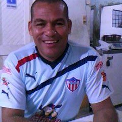 Profile Picture of Elvis John 28 (@elvisjohn28) on Twitter