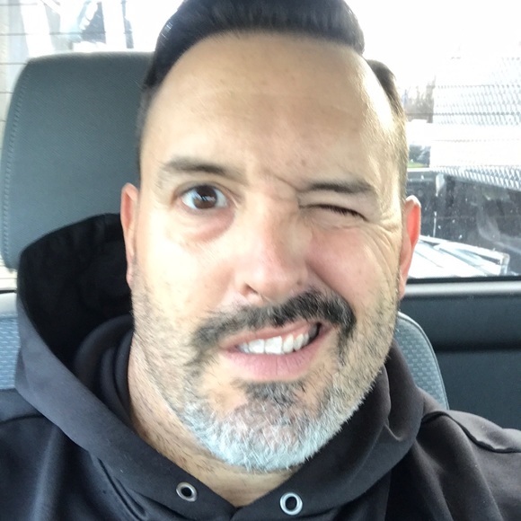 Profile Picture of Matthew Lorenson (@mayew1) on Poshmark