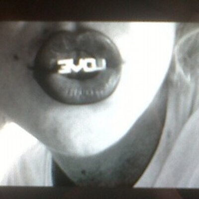 Profile Picture of Jacky (@jlc17) on Twitter