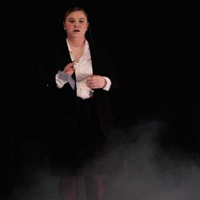 Profile Picture of Libby Wallace (@LWallaceTheatre) on Twitter