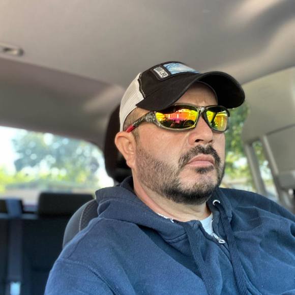 Profile Picture of Edgar Enriquez (@edgar_enriquez) on Poshmark