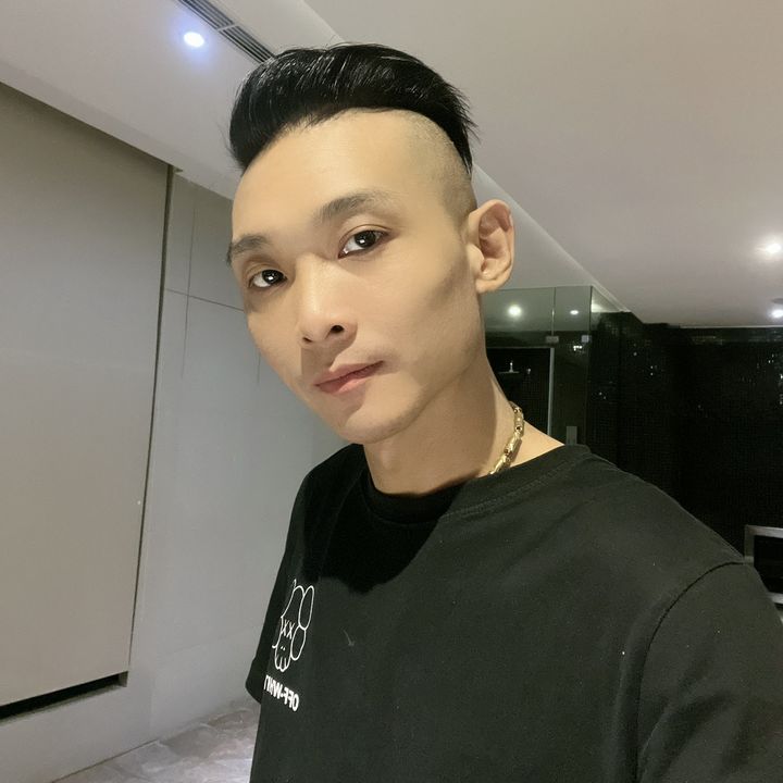 Profile Picture of 情懷 (@randyberton) on Tiktok
