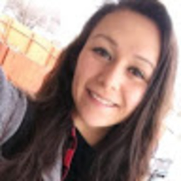 Profile Picture of Amanda Frankenfield (@afranky9320) on Poshmark