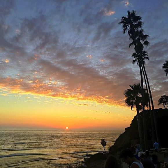 Profile Picture of Nanette Hayes (@nqh888) on Poshmark