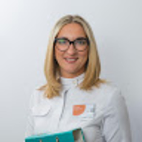 Profile Picture of Valeriia Ivanova (@ivaleriia77) on Poshmark