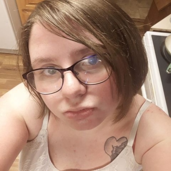 Profile Picture of Breeann Horgdal (@breeannhorgdal) on Poshmark