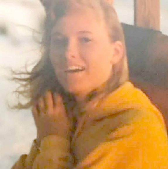 Profile Picture of Debbie Mccall (@debbiemccall127) on Poshmark