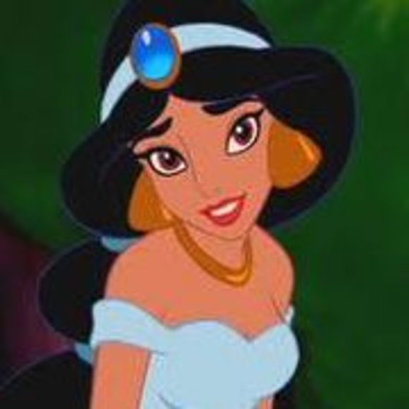 Profile Picture of Alice Rogers (@alicefrogers) on Poshmark