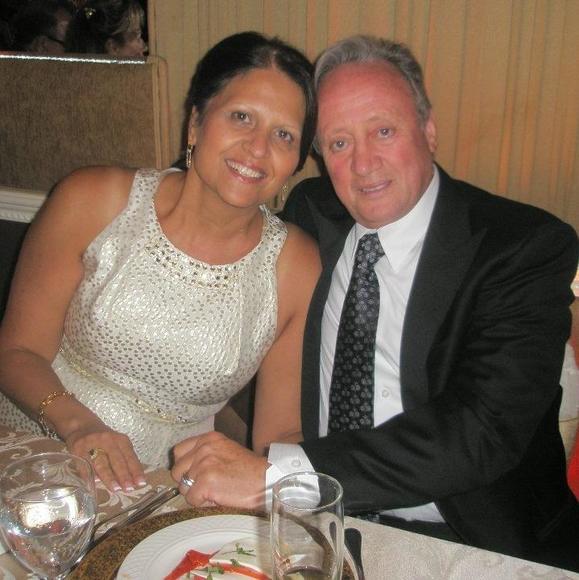 Profile Picture of Pina Favale (@pinafavale) on Poshmark