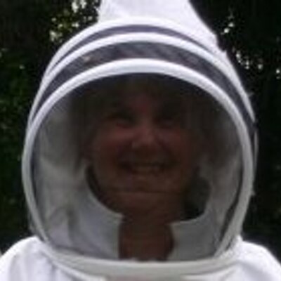 Profile Picture of Helen Kay Kennedy (@hklibrarian) on Twitter