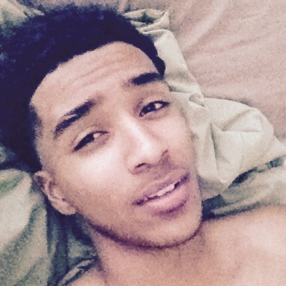 Profile Picture of Terrell Phillips (@t_phillips9) on Poshmark