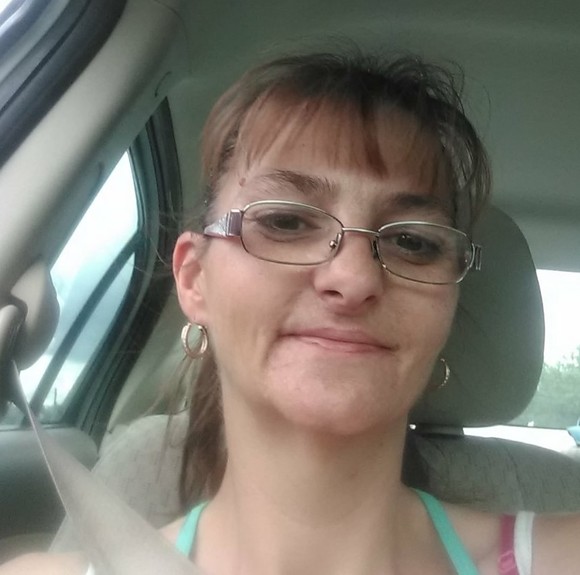 Profile Picture of Carrie Foster (@cfoster7640) on Poshmark