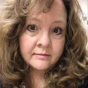 Profile Picture of Lisa Fitch (@redhairwmheart) on Pinterest