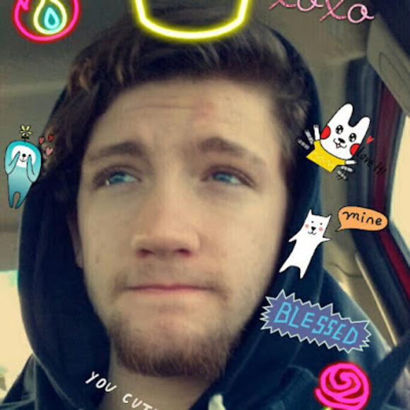 Profile Picture of Joshua Gilliland (@joshgilliland01) on Poshmark