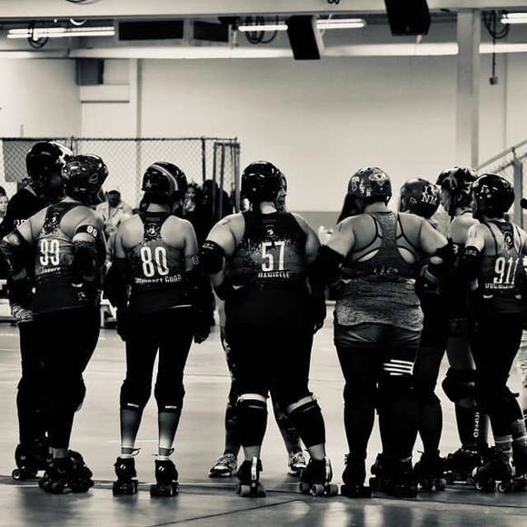 Danielle Wittsell - Poshmark Profile Picture of Danielle Wittsell (@dwittsell) on Poshmark