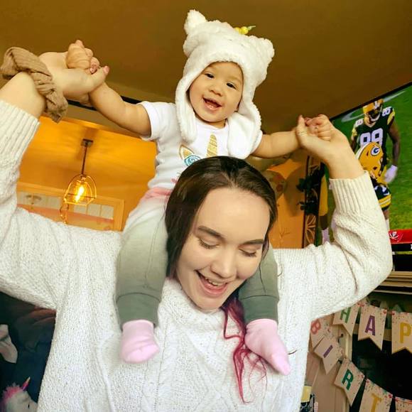 Profile Picture of Alyssa Scudder (@alyssascudder) on Poshmark