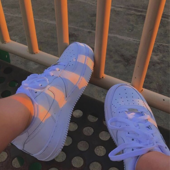 Profile Picture of Carissa Hawgood (@carissahawgood) on Poshmark