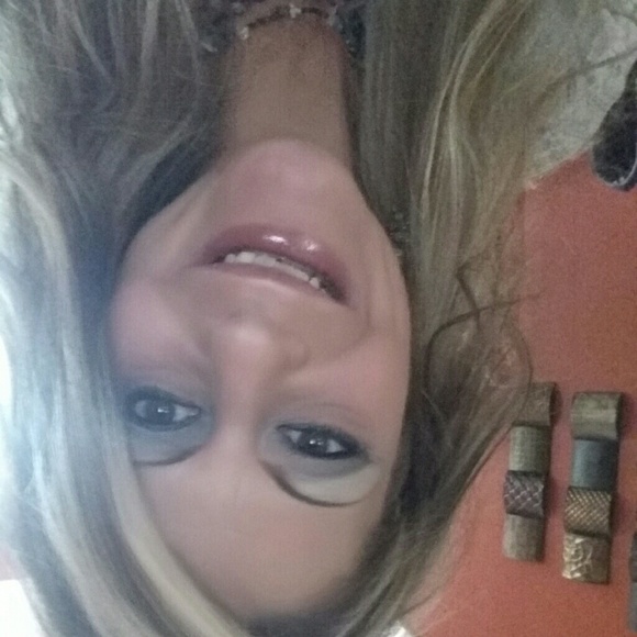 Profile Picture of Kathryn Alexander (@kassalexander) on Poshmark