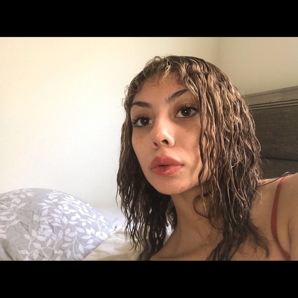 Eloise Griffin - Poshmark Profile Picture of Eloise Griffin (@eloisegriffin30) on Poshmark