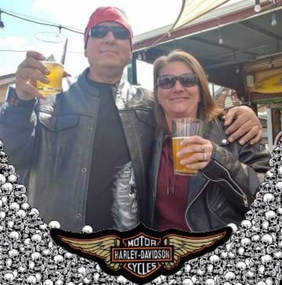 Profile Picture of Stephanie Roberts moitozo (@mrsmoitozo) on Poshmark