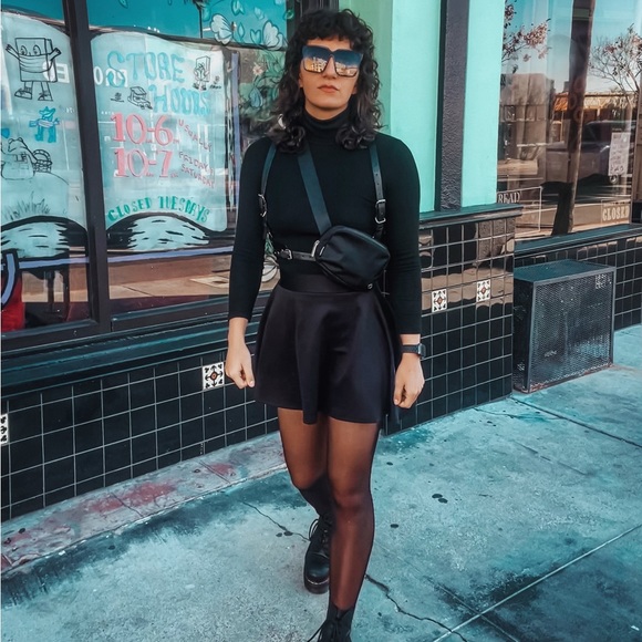 Xena Amirani - Poshmark Profile Picture of Xena Amirani (@xenaami) on Poshmark