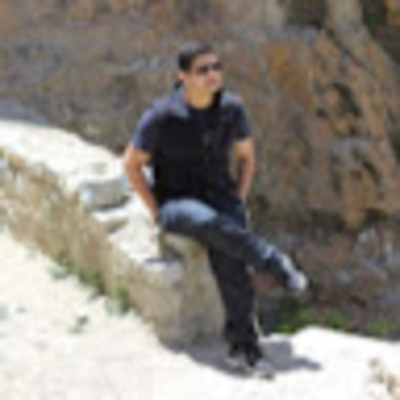 Profile Picture of Siddhartha Srivastava (@sidcs3) on Poshmark