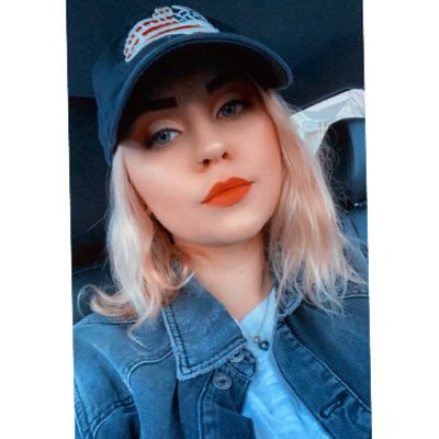 Profile Picture of Savannah Weber (@SavyFaye629) on Twitter