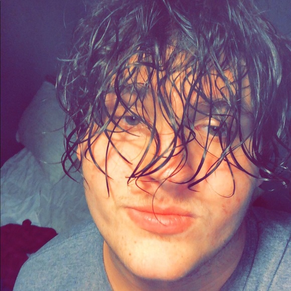 Profile Picture of Derek Burton (@aloha64warrior) on Poshmark