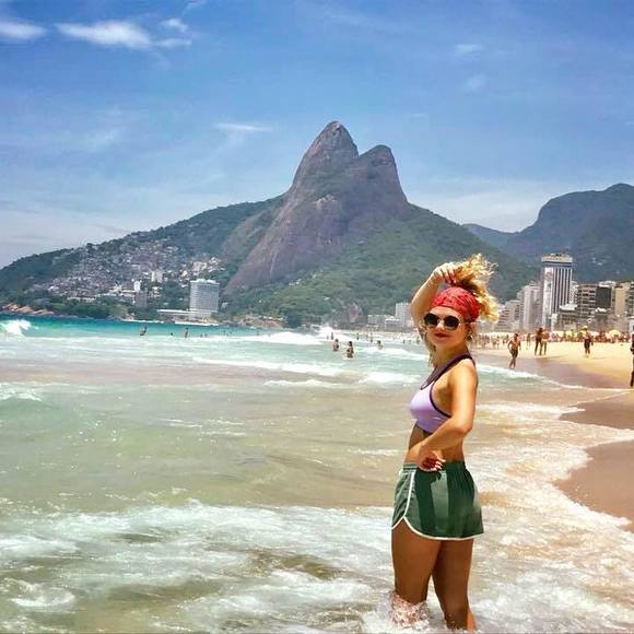 Profile Picture of Olessia Potapova (@ole_ssia) on Poshmark